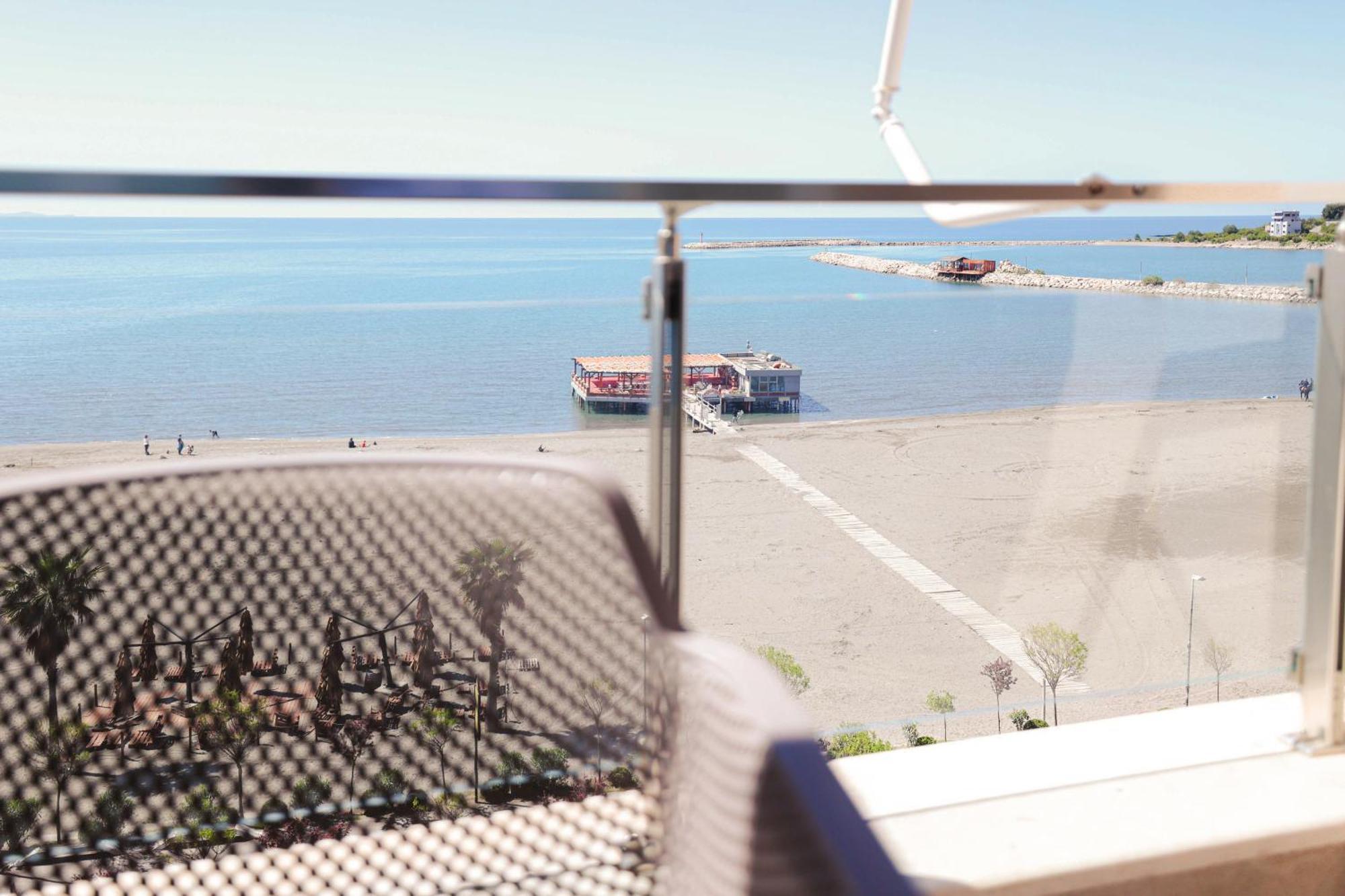Hotel Frojd - Beach Front Resort Shëngjin المظهر الخارجي الصورة