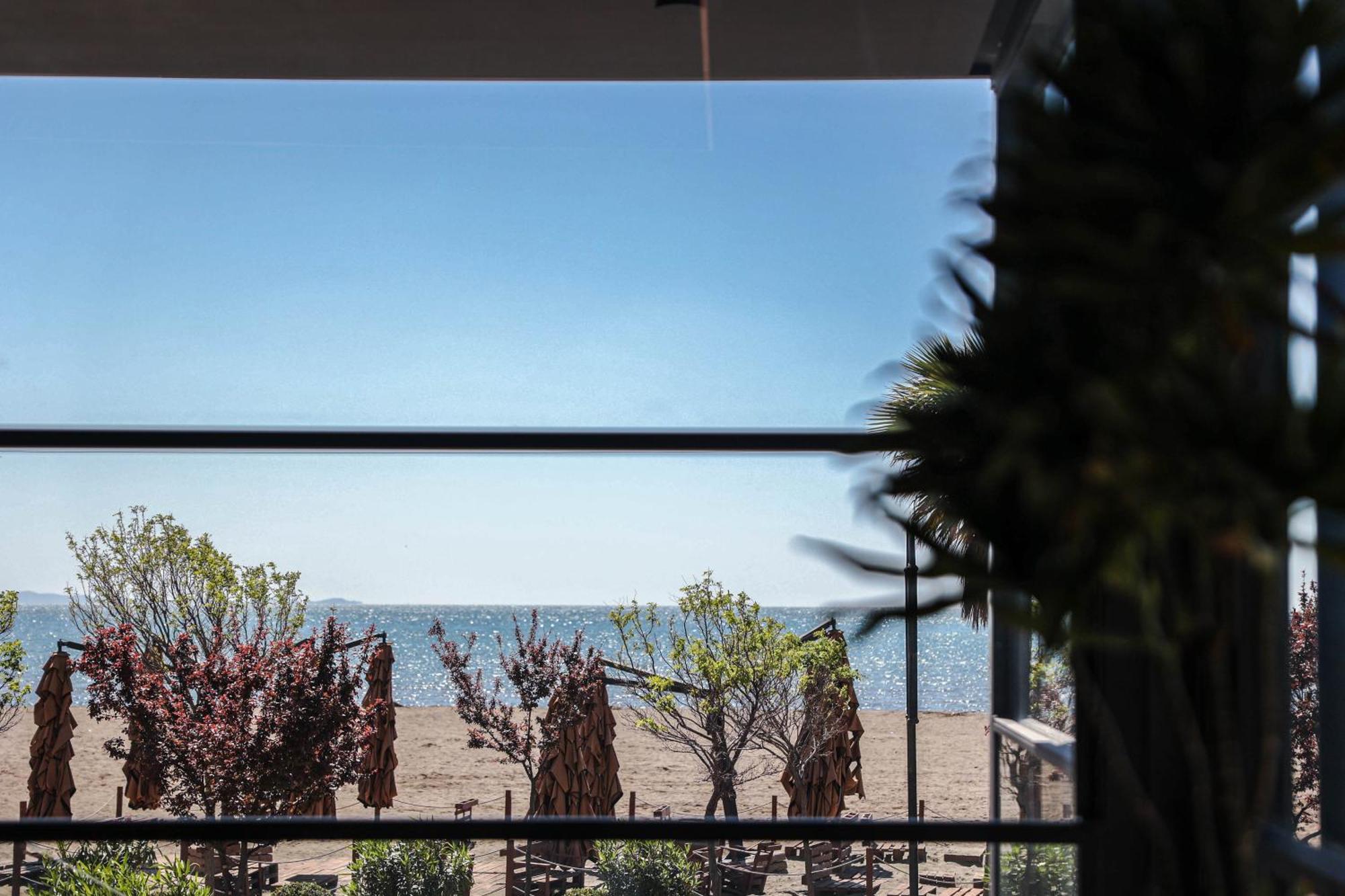 Hotel Frojd - Beach Front Resort Shëngjin المظهر الخارجي الصورة