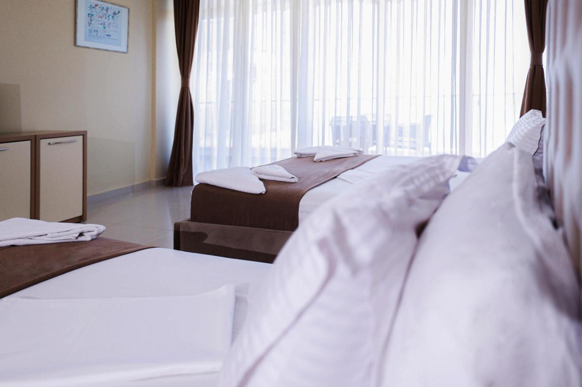 Hotel Frojd - Beach Front Resort Shëngjin المظهر الخارجي الصورة