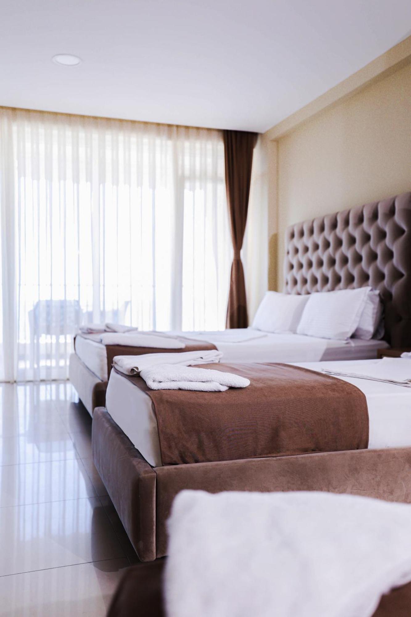 Hotel Frojd - Beach Front Resort Shëngjin المظهر الخارجي الصورة
