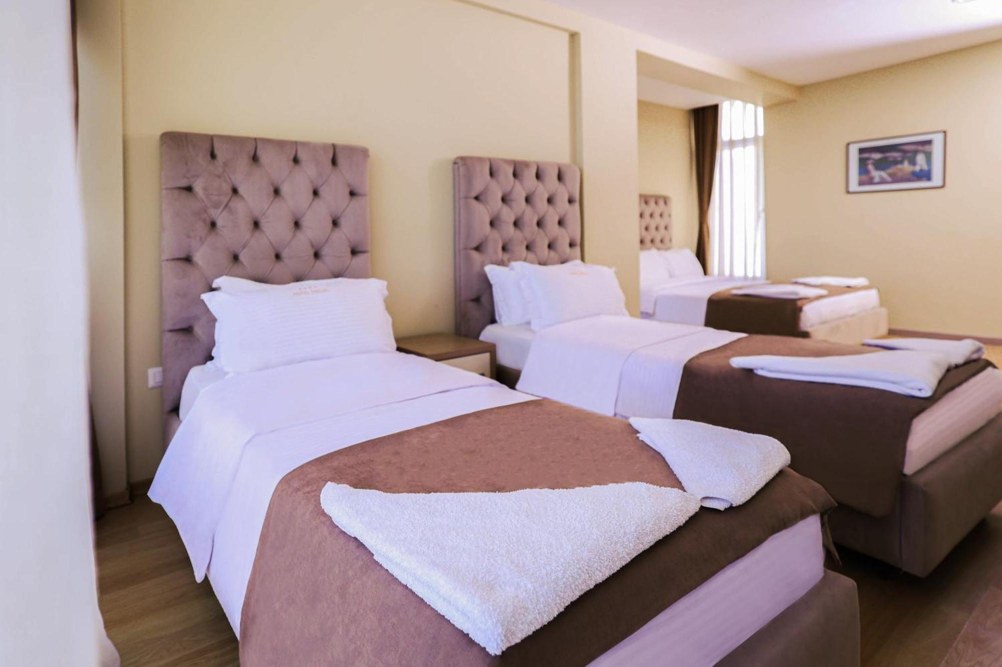 Hotel Frojd - Beach Front Resort Shëngjin المظهر الخارجي الصورة