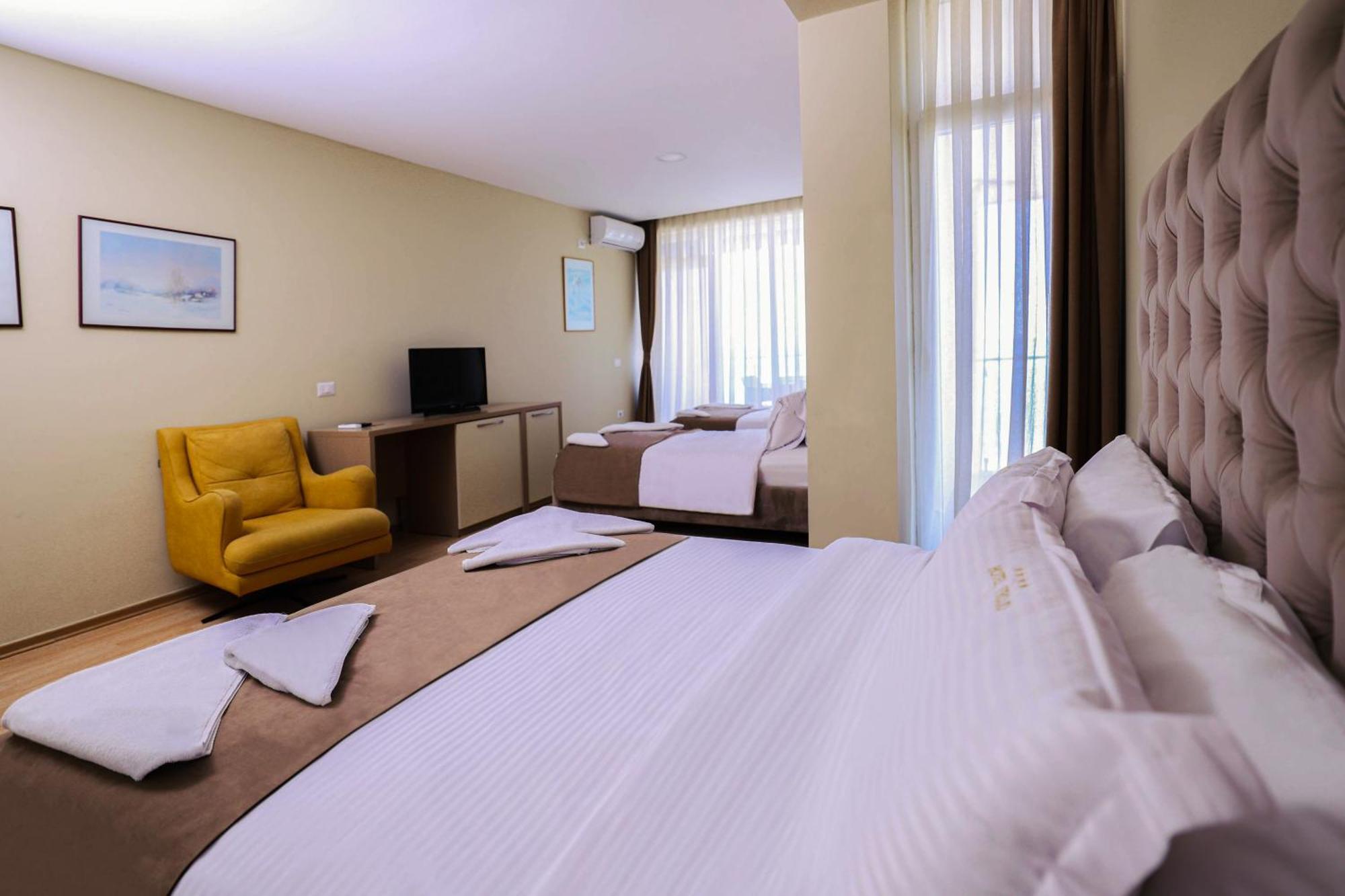 Hotel Frojd - Beach Front Resort Shëngjin المظهر الخارجي الصورة