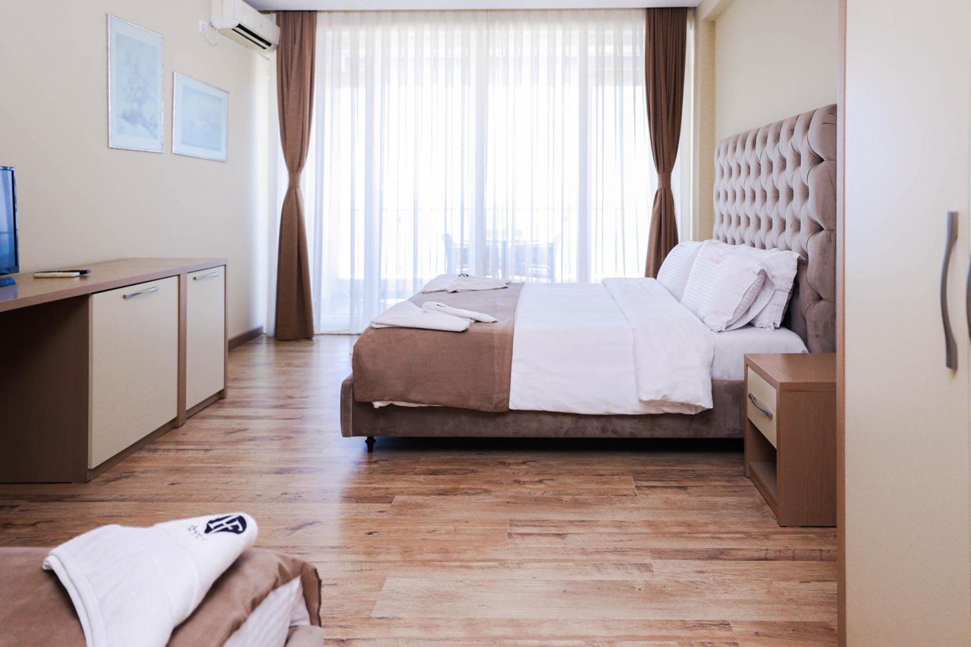 Hotel Frojd - Beach Front Resort Shëngjin المظهر الخارجي الصورة