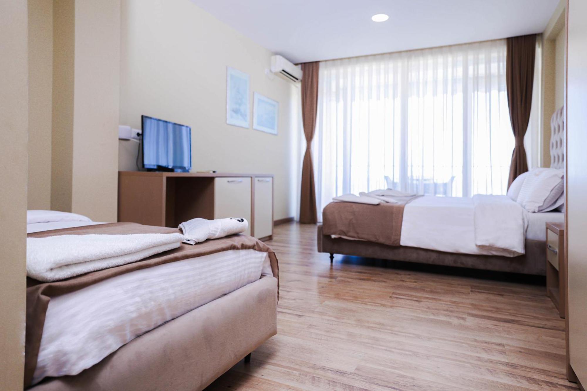 Hotel Frojd - Beach Front Resort Shëngjin المظهر الخارجي الصورة
